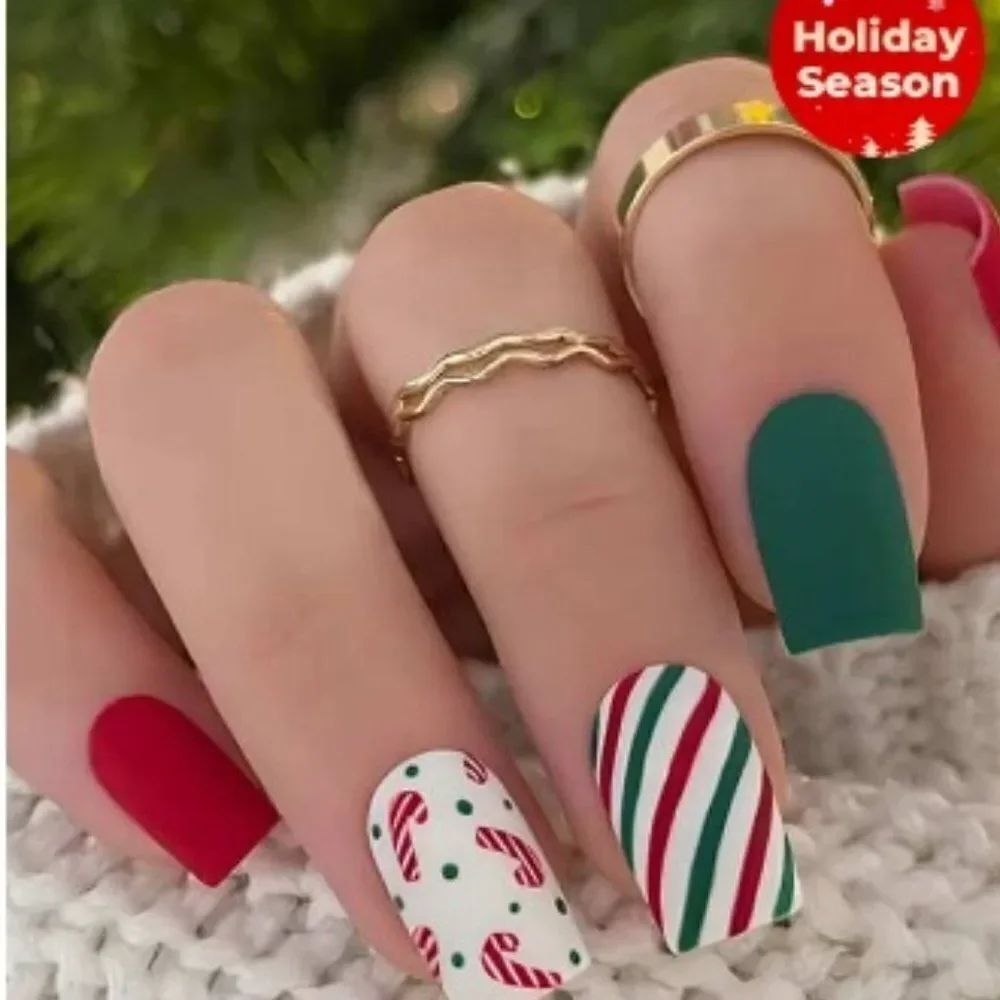 3for$20 24pc Christmas Aesthetic Solid Red And Dark Green Color Geometric Lines